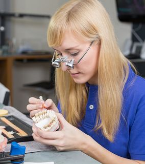 Kierunek technik dentystyczny